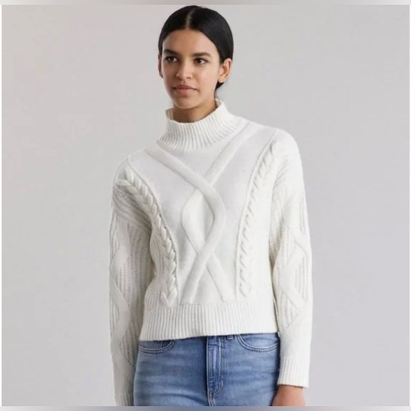 Elizabeth and James Cream Cable Knit Sweater Size L Chunky Knit Mock Neck - Picture 2 of 6